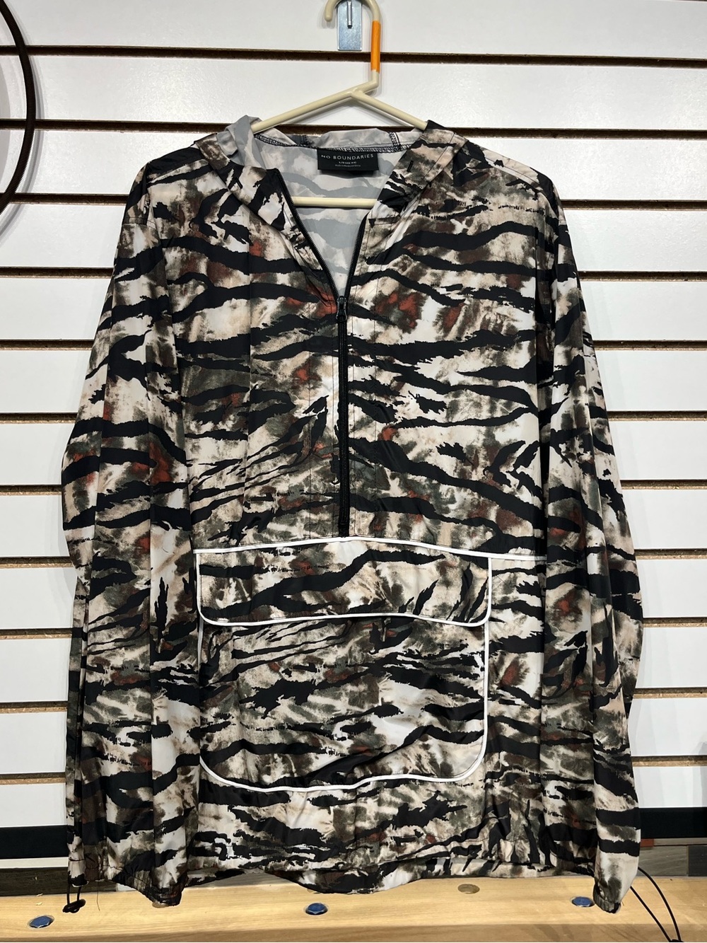 No boundaries windbreaker size large - Picture 2 of 8